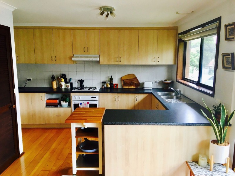 1B Barry St, Reservoir VIC 3073
