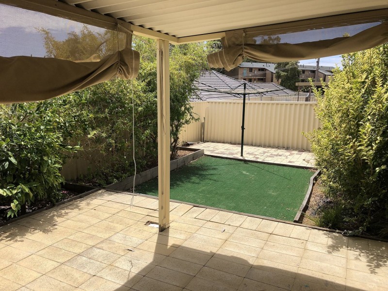 3/5 Colby Way, Thornlie WA 6108