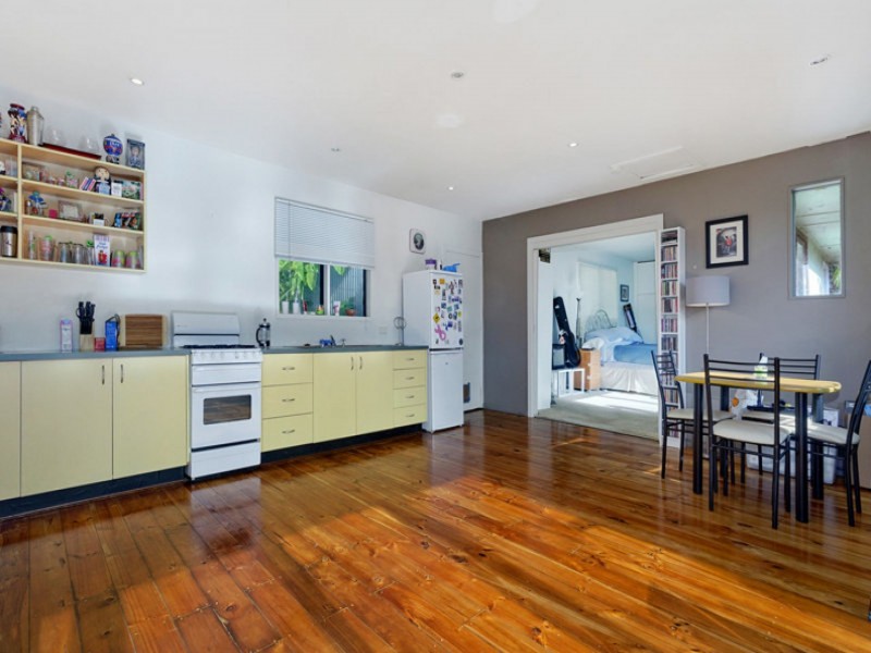 2 Powder Works Rd, North Narrabeen NSW 2101