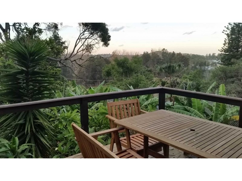2 Powder Works Rd, North Narrabeen NSW 2101