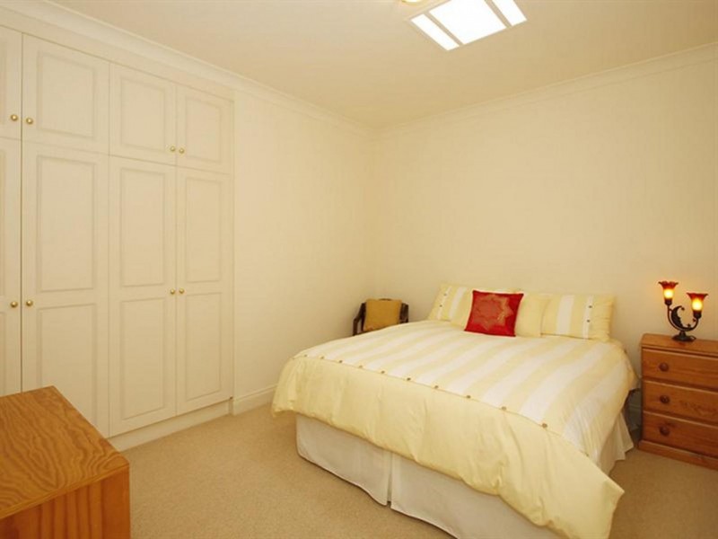 17 Tapley St, Adelaide SA 5000