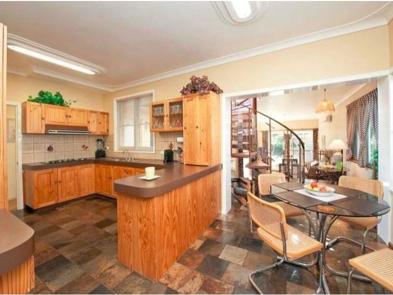 88 Paramatta Rd, Doubleview WA 6018