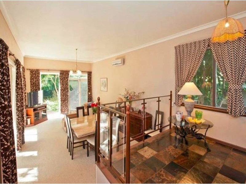 88 Paramatta Rd, Doubleview WA 6018