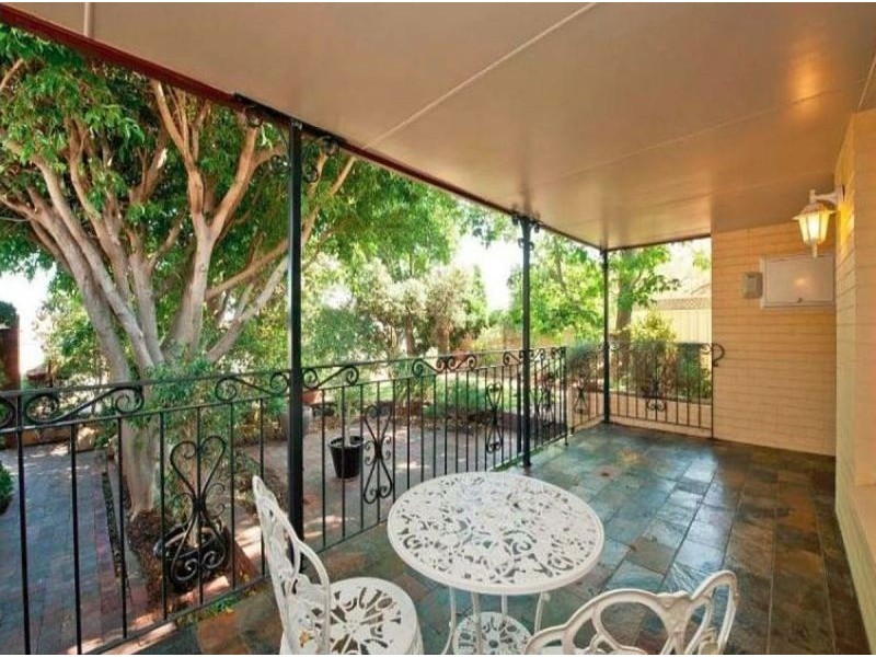 88 Paramatta Rd, Doubleview WA 6018