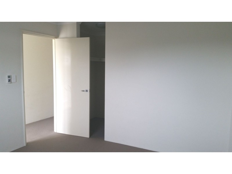 17 Mariposa Gdns, Success WA 6164