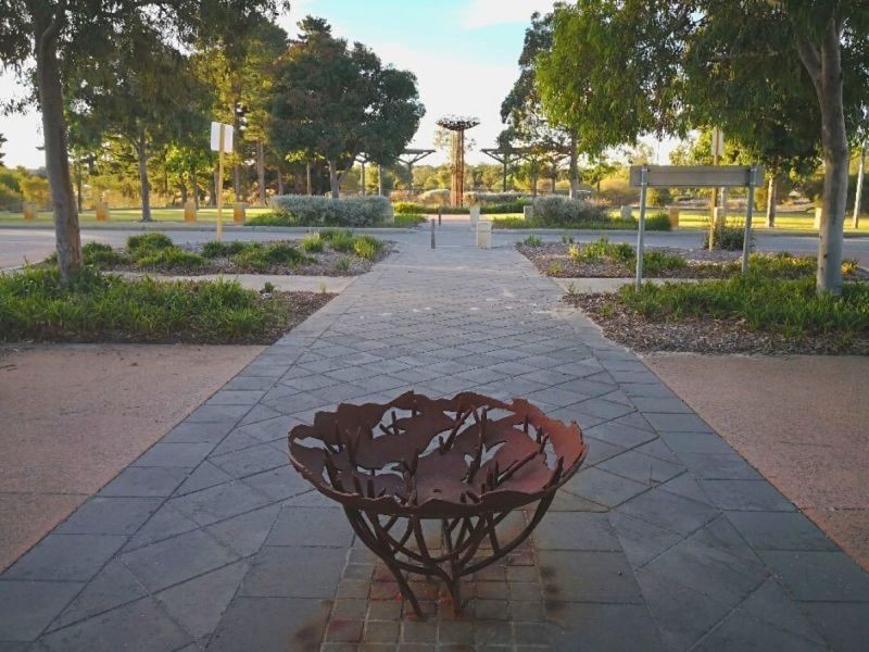 25 Bundaleer Ave, Ellenbrook WA 6069