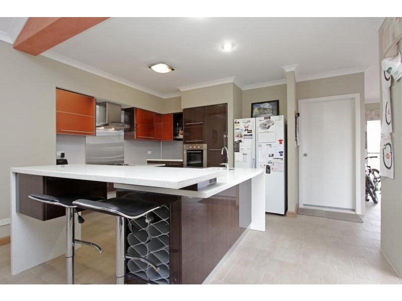 25 Bundaleer Ave, Ellenbrook WA 6069