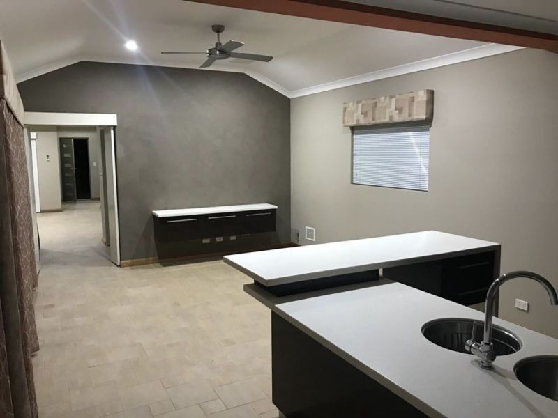 25 Bundaleer Ave, Ellenbrook WA 6069