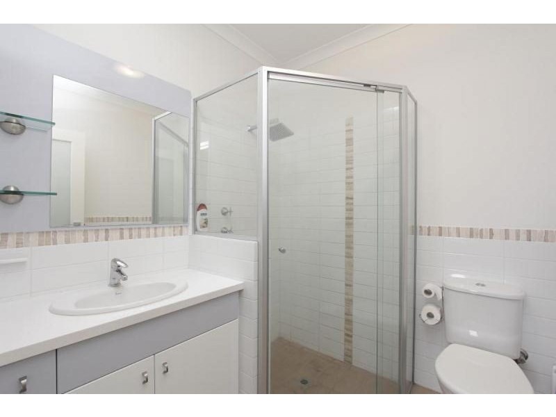 25 Bundaleer Ave, Ellenbrook WA 6069