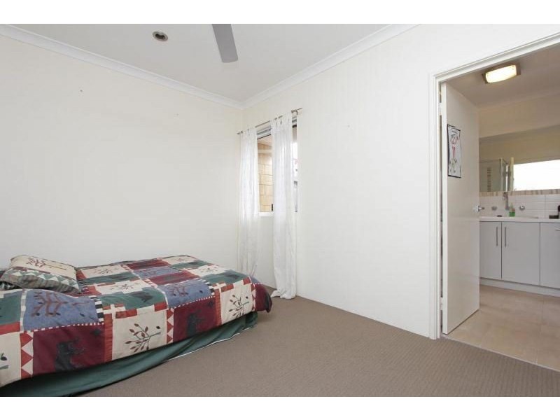 25 Bundaleer Ave, Ellenbrook WA 6069