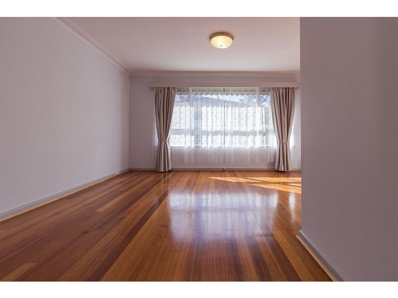2/12 Somers St, Burwood VIC 3125