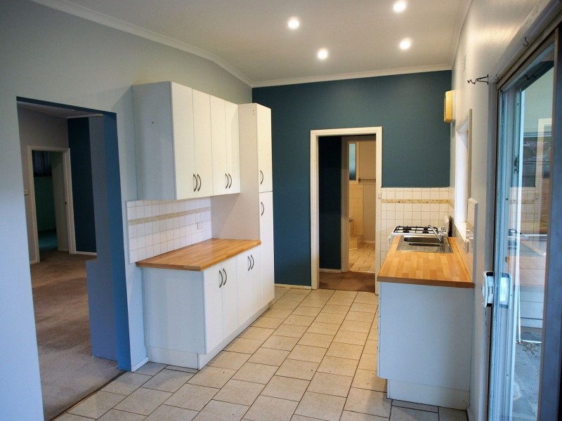 5 Devon Ct, Frankston VIC 3199