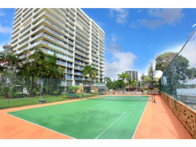 33 Thornton St, Surfers Paradise QLD 4217