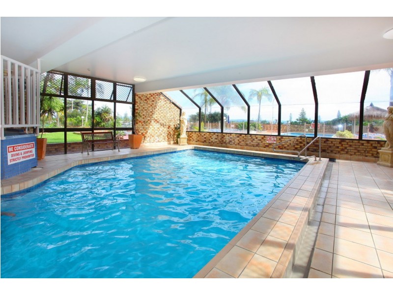 33 Thornton St, Surfers Paradise QLD 4217