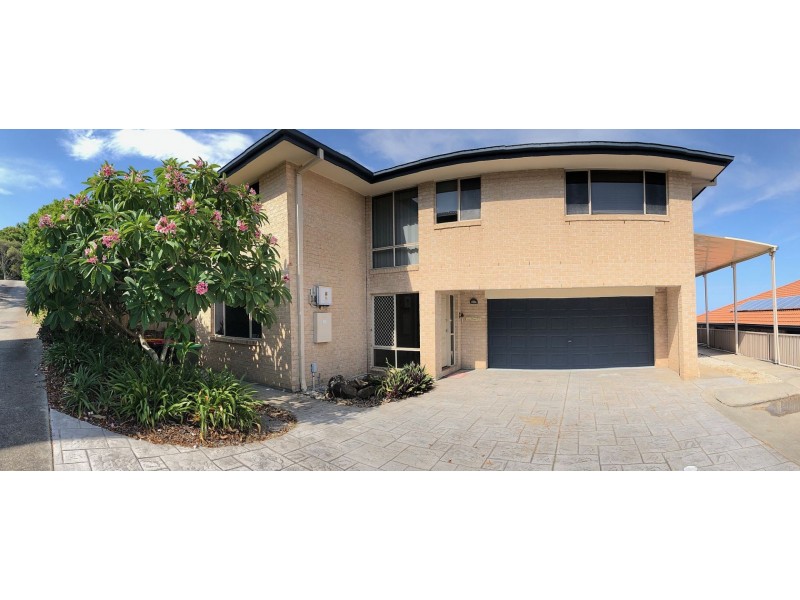 30 Bione Ave, Banora Point NSW 2486