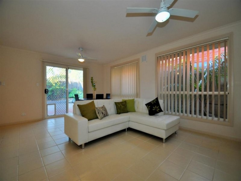 4 Lyle St, Morphett Vale SA 5162