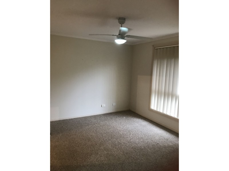 4 Lyle St, Morphett Vale SA 5162