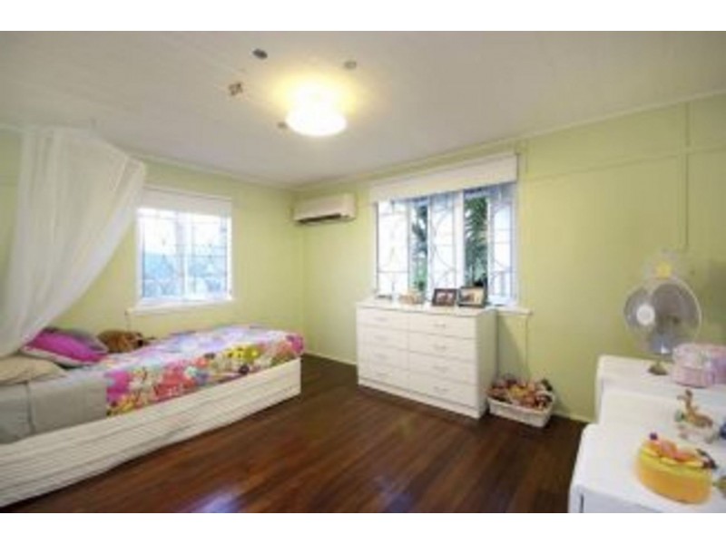 20 Morehead St, Bungalow QLD 4870