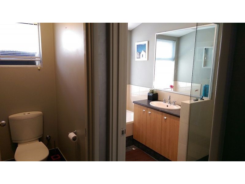 15 Lambeth Cir, Wellard WA 6170