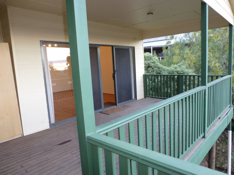 27 Singer Dr, Happy Valley SA 5159