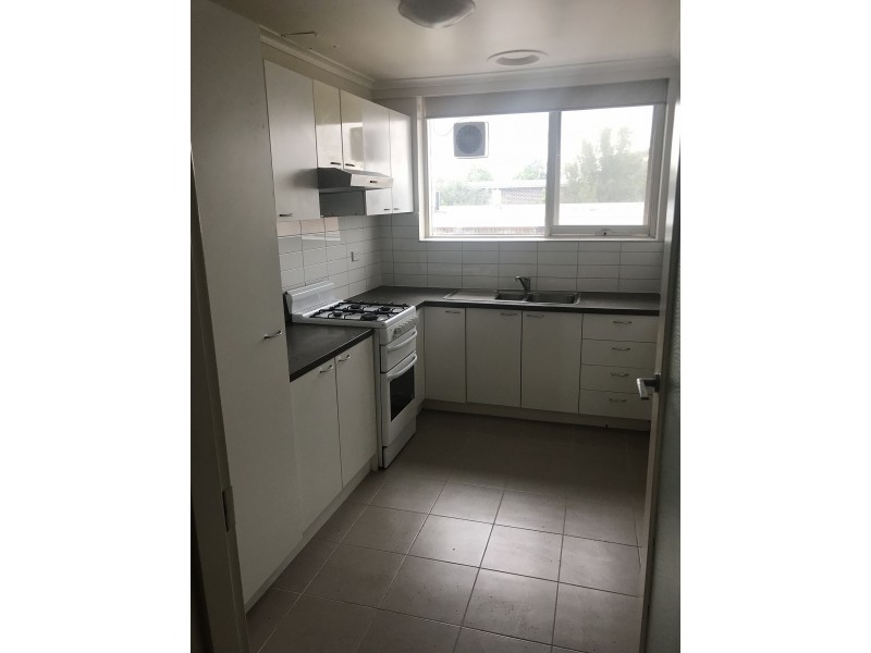1158 Dandenong Rd, Carnegie VIC 3163