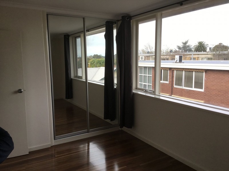 1158 Dandenong Rd, Carnegie VIC 3163