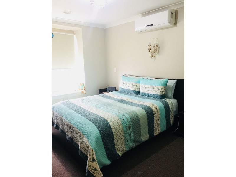 27 Dunraven Cres, Doreen VIC 3754