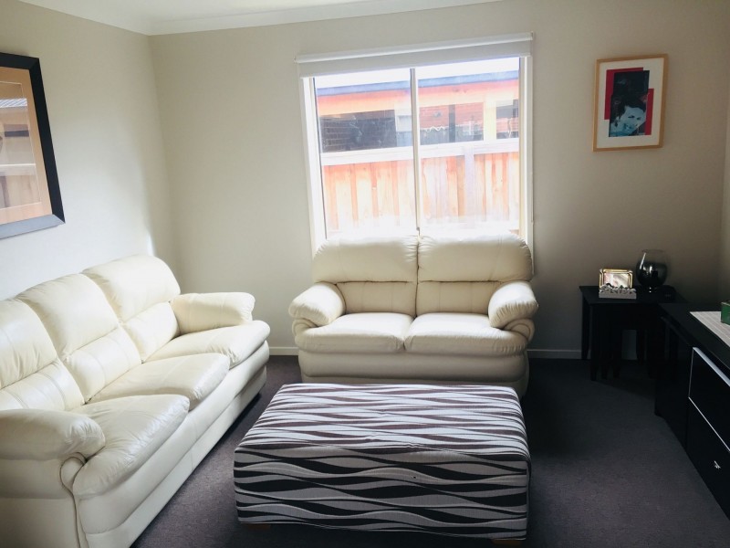 27 Dunraven Cres, Doreen VIC 3754