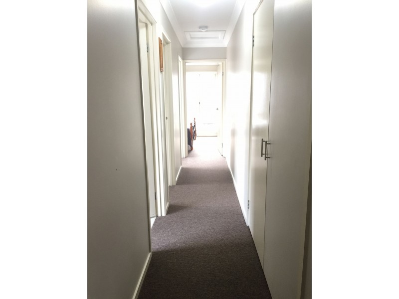 27 Dunraven Cres, Doreen VIC 3754