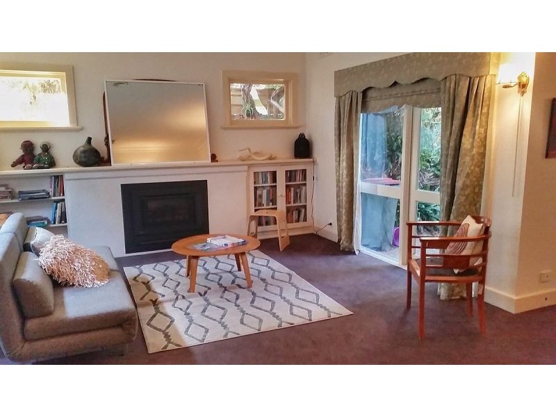 27 Ebden Ave, Black Rock VIC 3193