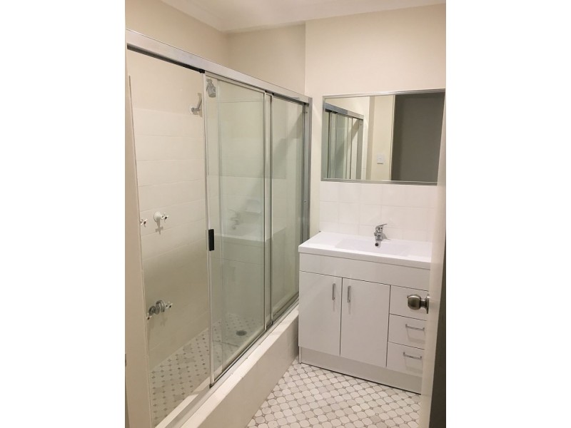 25 Fenellia Cres, Craigie WA 6025