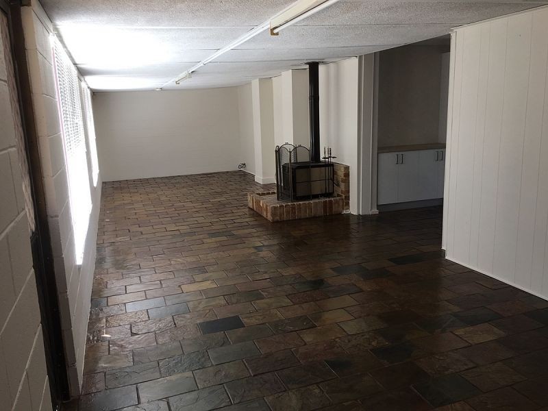 25 Fenellia Cres, Craigie WA 6025