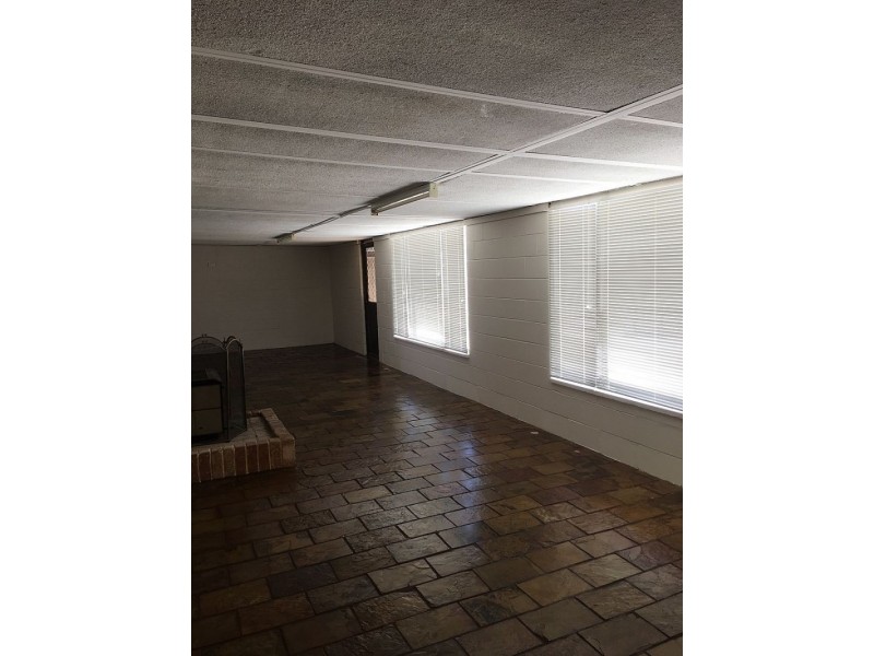 25 Fenellia Cres, Craigie WA 6025