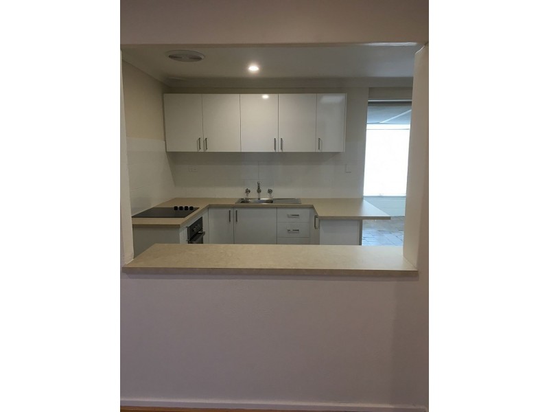 25 Fenellia Cres, Craigie WA 6025