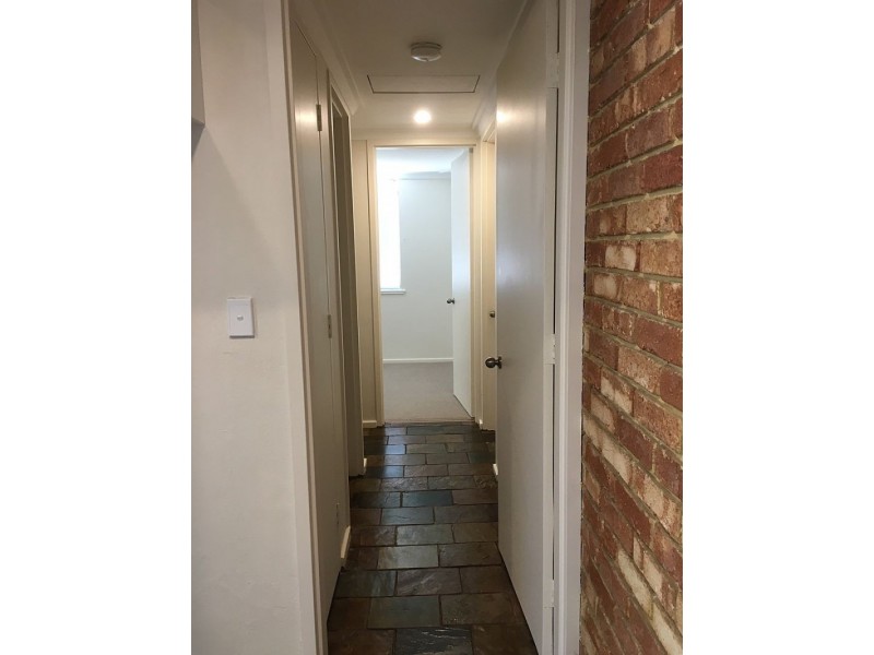 25 Fenellia Cres, Craigie WA 6025