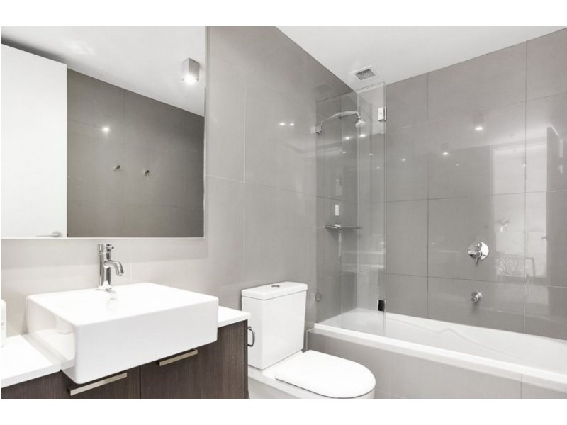 302/43 Duke St, St Kilda VIC 3182