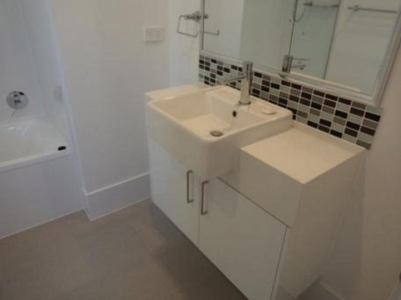 1/25 Passage St, Cleveland QLD 4163