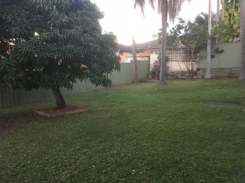 146 Newnham Rd, Mount Gravatt East QLD 4122