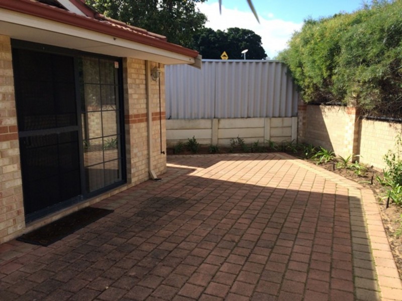 24b Escot Rd, Innaloo WA 6018