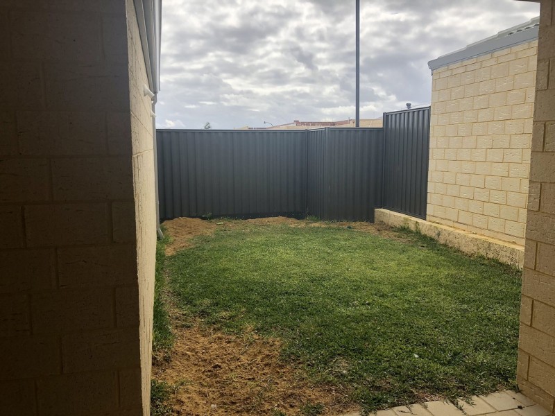 66 Equinox Ave, Eglinton WA 6034