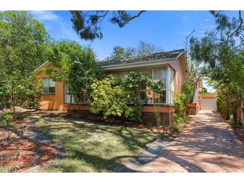 13 Alimar Rd, Glen Waverley VIC 3150