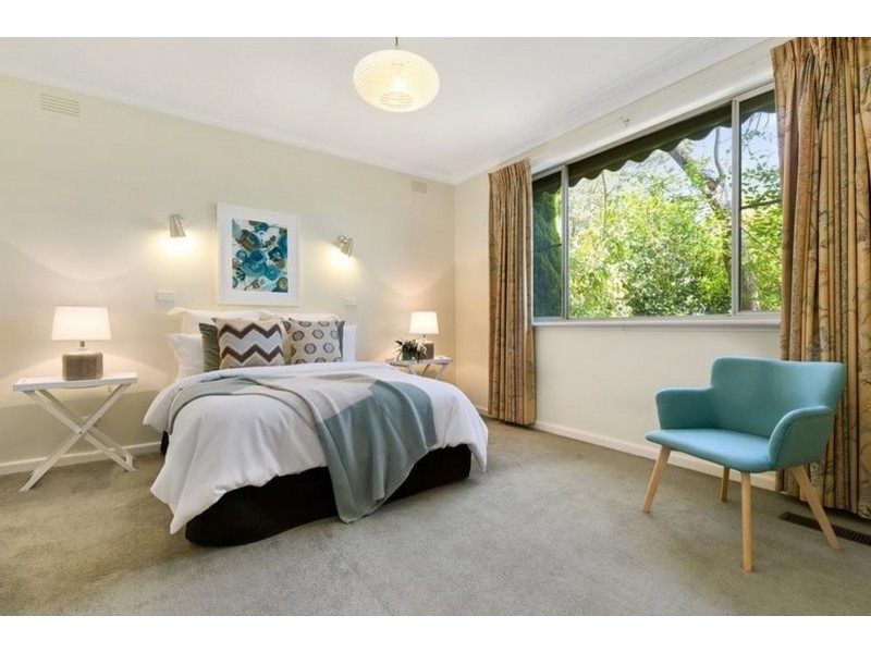 13 Alimar Rd, Glen Waverley VIC 3150