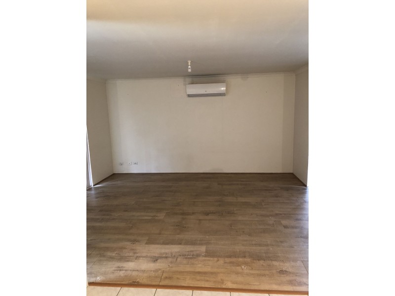 86A Wellington Rd, Dianella WA 6059