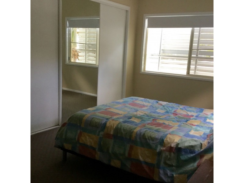3/8 Boden St, Yorkeys Knob QLD 4878