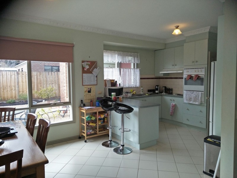 4A Burke St, Woodend VIC 3442