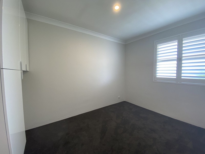 4/379 Cornwall St, Greenslopes QLD 4120