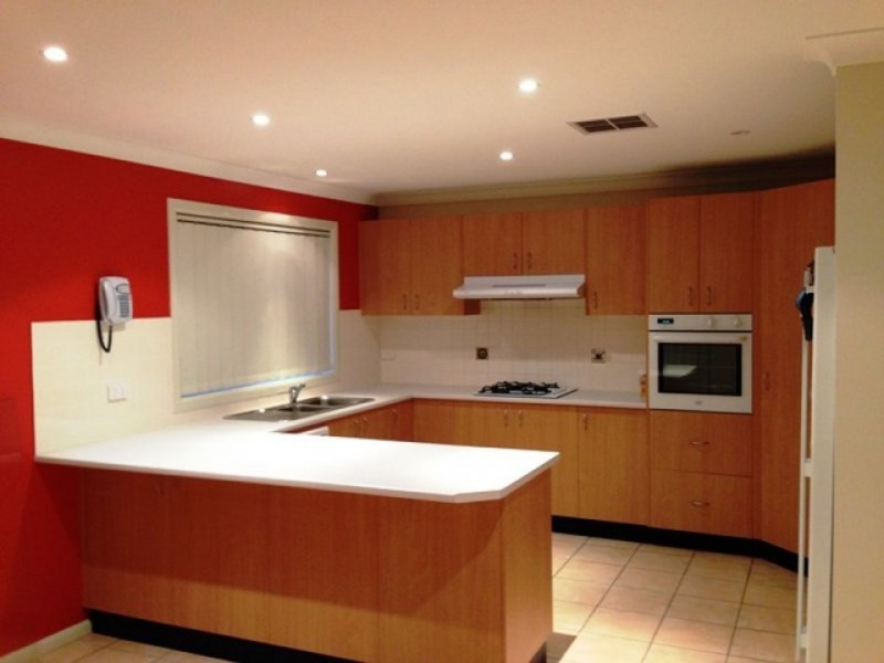 31 Scottsdale Cct, West Hoxton NSW 2171