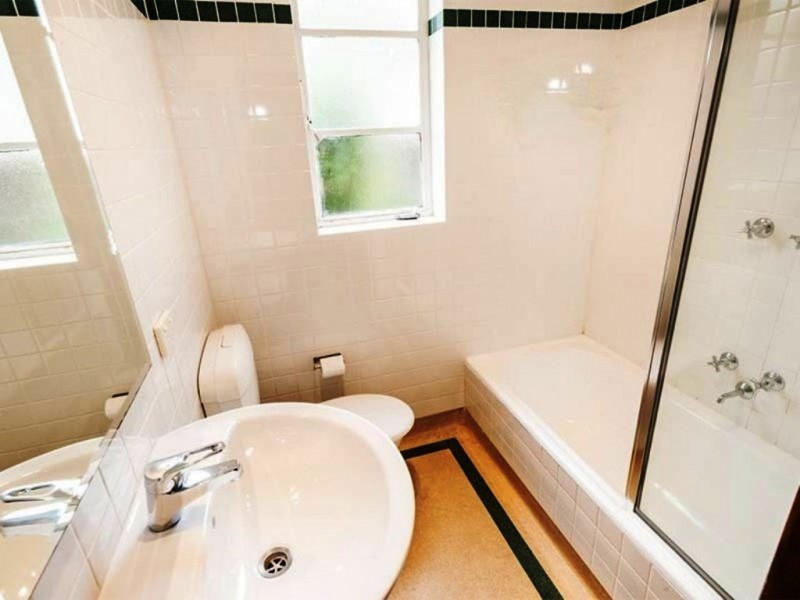 12/203 Brighton Rd, Elwood VIC 3184