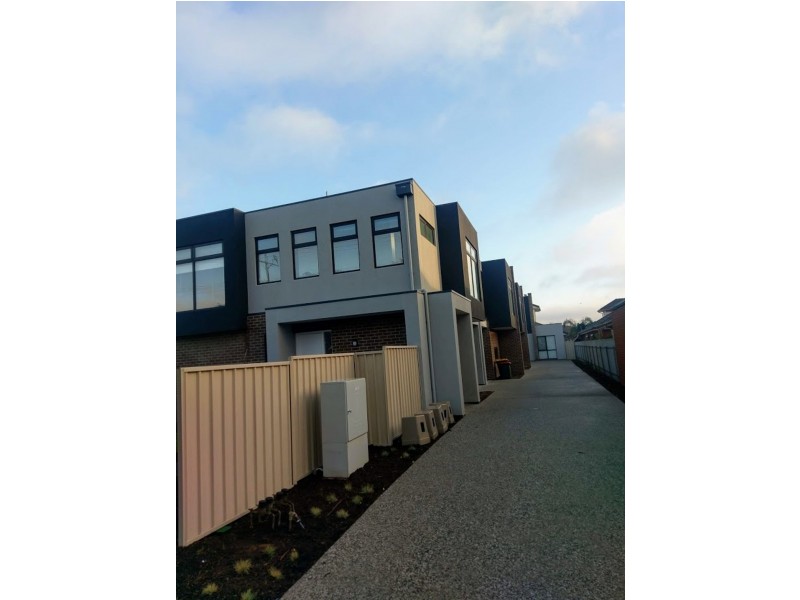 10 Jetty Rd, Brighton SA 5048