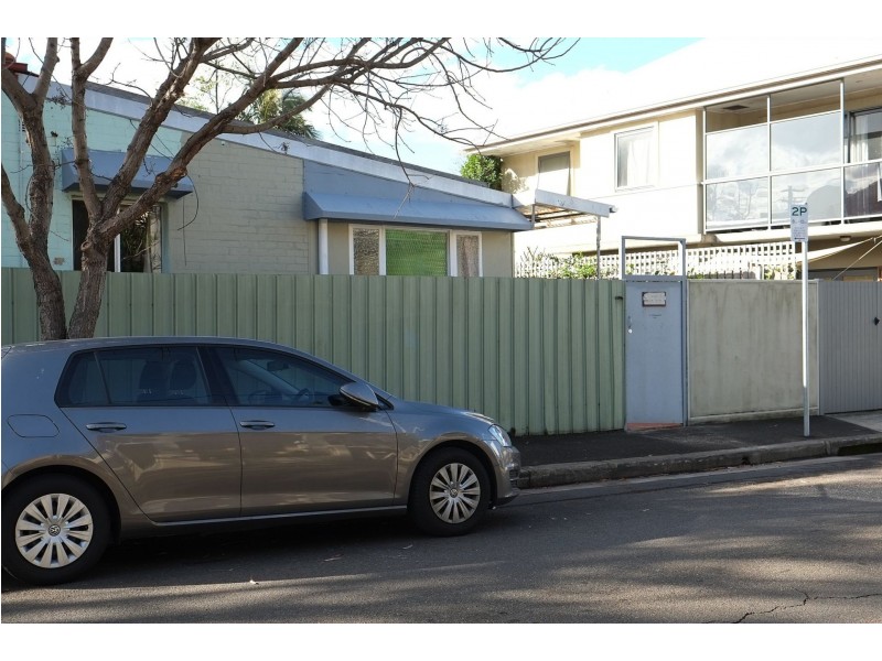 2/2 Pleasant Ave, Erskineville NSW 2043